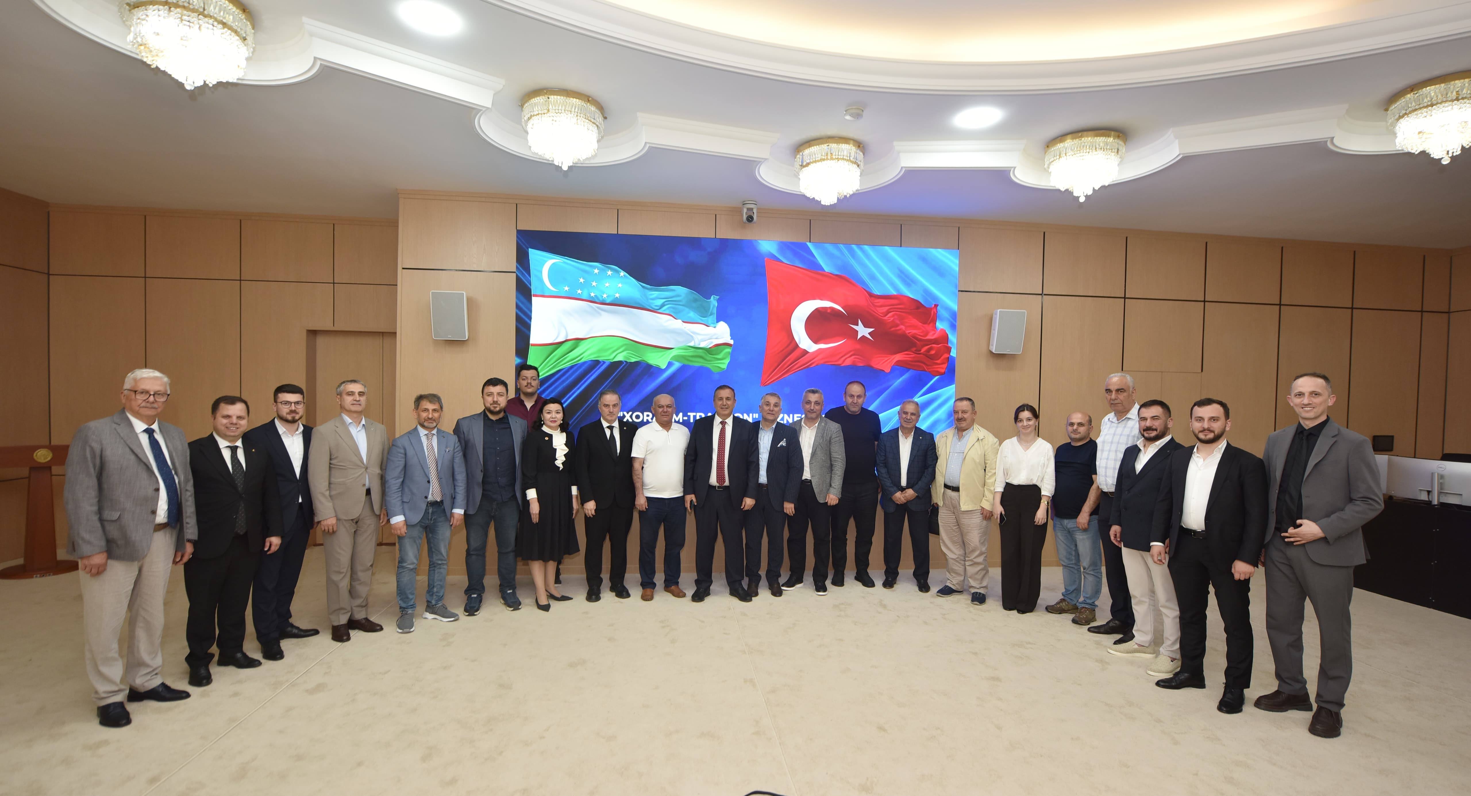 TTSO’nun Özbekistan heyetinde yer alan Çağ-daş Yapı, Harezm’deki tarihi iş forumuna katıldı.